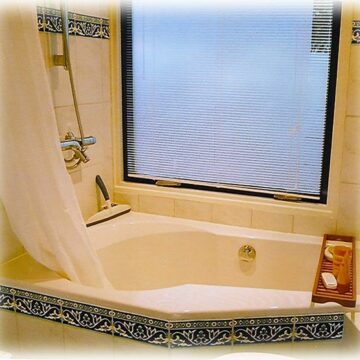Bathroom Tile Design Idea