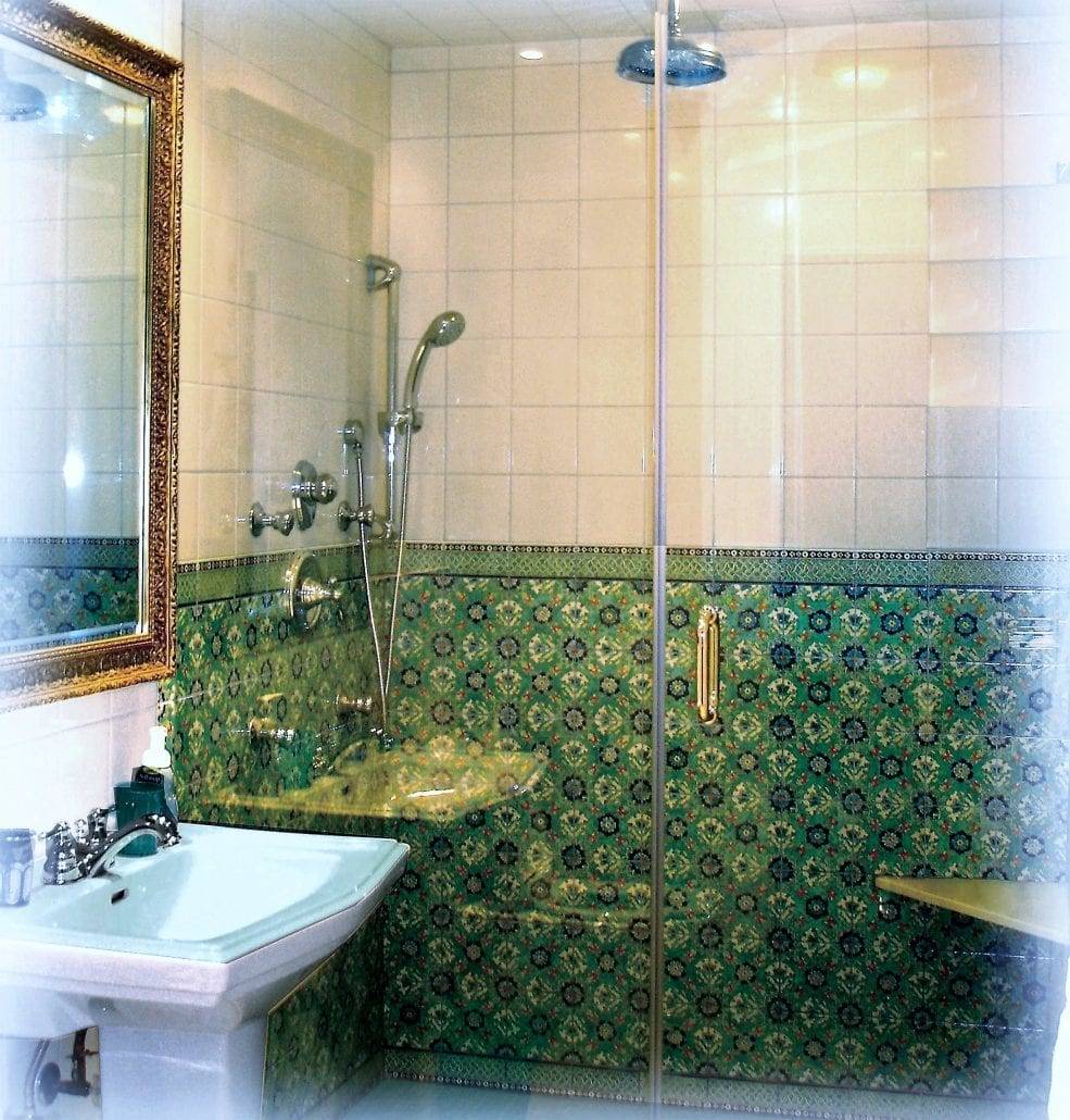 modern half tiled bathroom